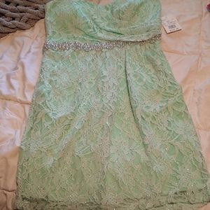 DAVID'S BRIDAL mint green bridesmaids dress